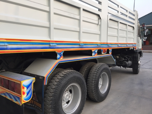 สองคันสุดท้ายแล้วครับ TF-6966และMMTF528ยูโรวัน รถห้างแท้ๆ