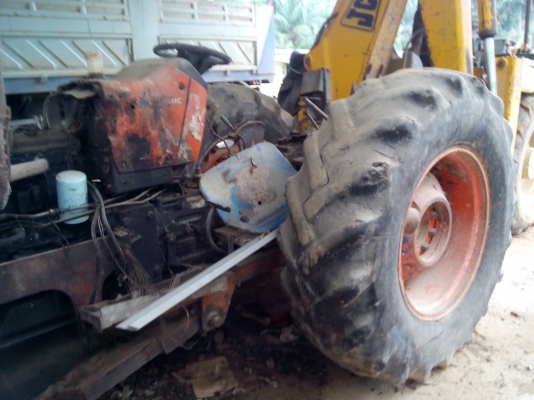 ขายรถไถ่คูโบต้า 8030  รถจอดไว้ เช็คสภาพก่อน ใช้งานได้