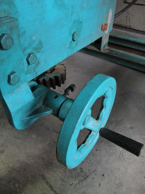 ขายโต๊ะเลื่อยวงเดือนตัดไม้ อลูมิเนียมได้เหล็กหนาแข็งแรง ขายโต๊ะเลื่อยวงเดือนตัดไม้ อลูมิเนียมได้เหล็กหนาแข็งแรง