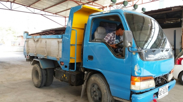 ขายหกล้อNKR66L 135แรง ขายหกล้อNKR66L 135แรง