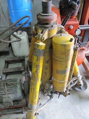 ขายแม่แรง3ขา ไฮดรอลิค ของอเมริกาแท้ ตัวใหญ่สูงแข็งแรง20ตัน ขายแม่แรง3ขา ไฮดรอลิค ของอเมริกาแท้ ตัวใหญ่สูงแข็งแรง20ตัน