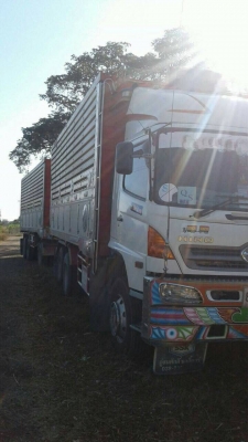 ขายรถพ่วง 22 ล้อ สวยๆมาอีกแล้วครับ  เป็นแม่-ลูก รถใช้งานอยู่ กระบะเนียมคอกเกษตรดั้ม อู่.สมศักดิ์ บอดีคาร์ HINO 380 ปี.54 ยาง 70-80\% ราคา.2650000 สนใจรีบจองด่วนครับ โทร.ID.0813531946 รถอยู่เพชรบูรณ์