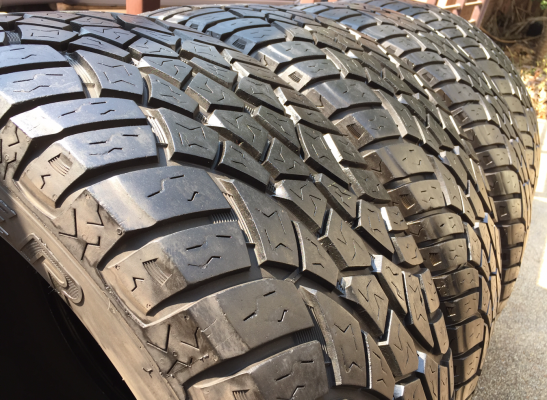 ยาง All Cooper 275 55 20 ปลายปี12 ดอกเต็ม ใช้ยาว ราคาไม่แพง ยาง All Cooper 275 55 20 ปลายปี12 ดอกเต็ม ใช้ยาว ราคาไม่แพง