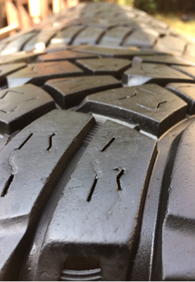 ยาง All Cooper 275 55 20 ปลายปี12 ดอกเต็ม ใช้ยาว ราคาไม่แพง ยาง All Cooper 275 55 20 ปลายปี12 ดอกเต็ม ใช้ยาว ราคาไม่แพง