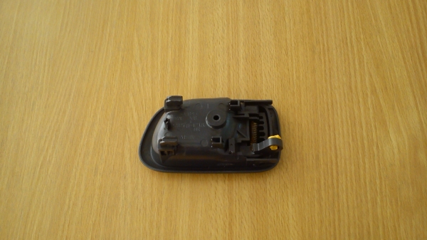 มือเปิดประตูด้านใน ข้างหลังซ้าย TOYOTA AE110 AE111