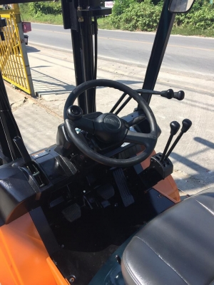 ขายรถยก 3 ตัน TOYOTA 7FD30