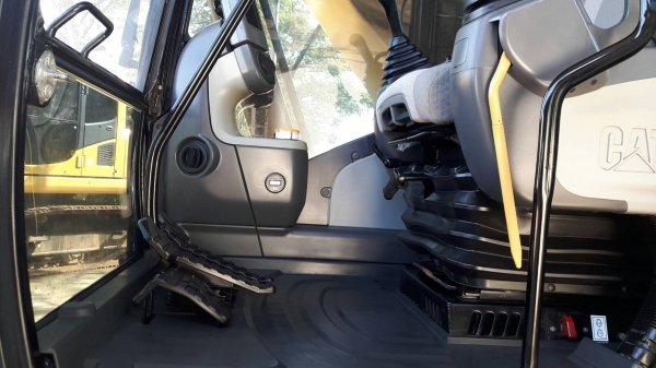 ขายด่วน!! CAT 320D สภาพสวยค่ะ ขายด่วน!! CAT 320D สภาพสวยค่ะ