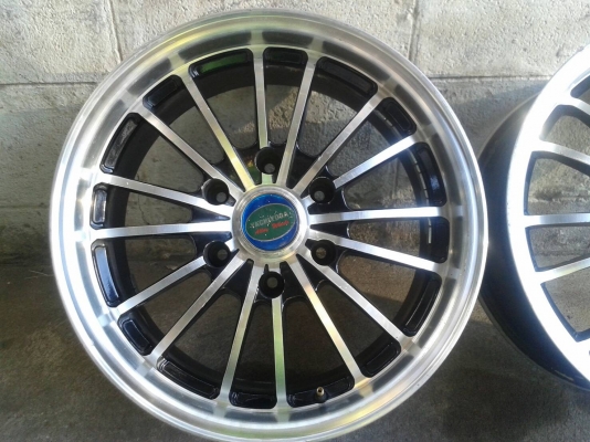 ขอบ17นิ้ว6รู ชุดนี้ ราคา 7600 บาท ขอบ17นิ้ว6รู ชุดนี้ ราคา 7600 บาท