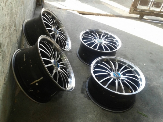 ขอบ17นิ้ว6รู ชุดนี้ ราคา 7600 บาท ขอบ17นิ้ว6รู ชุดนี้ ราคา 7600 บาท