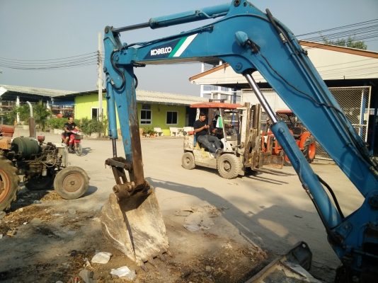 ขายรถขุด KOBELCO SK42 เข้ามาใหม่ครับ รถเก่าไทยสภาพดี ใช้งานได้ เครื่องดี เอวดี ราคาเบาๆ สนใจติดต่อสันต์ 092-2603737 ขายรถขุด KOBELCO SK42 เข้ามาใหม่ครับ รถเก่าไทยสภาพดี ใช้งานได้ เครื่องดี เอวดี ราคาเบาๆ สนใจติดต่อสันต์ 092-2603737