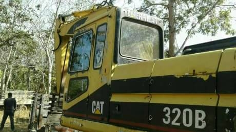 CAT 320B V1