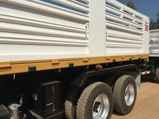 ขาย ครับ hino mega 344 ปี58 วิ่งน้อยไม่ถึงแสน รถสวยจัดพร้อมใช้งานครับ 089-7088772