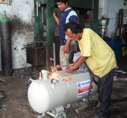 ซ่อม ขาย ให้เช่า ปั้มลมลูกสูบ สกรู แวนทุกยี่ห้อ 0912152886 ทั่วราชอาณาจักร ซ่อม ขาย ให้เช่า ปั้มลมลูกสูบ สกรู แวนทุกยี่ห้อ 0912152886 ทั่วราชอาณาจักร