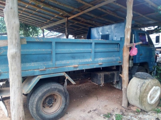 6ล้อดั้มพ์ ISUZU NPR 115แรงม้า ห้างแท้ เครื่องดี คัทซีสวย เกียร์สั้น เฟืองท้าย145 พาเวอร์ แอร์พร้อม ทะเบียนไม่ขาด รถสวยมาก พร้อมใช้งาน ราคาต่อรองได้ สนใจติดต่อ 087 2976734