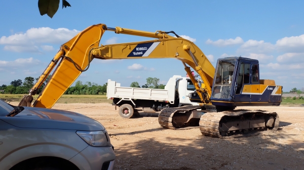 ขายKOBELCO SK MART 2 ช่วงล่างเต็ม เครื่องปั้มทำงานดี เอกสารอินวอย รถอยู่หนองคาย ราคา 430,000บ. สนใจ 0835601591 หรือ 0903494058