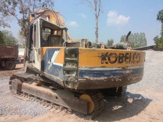 ขายด่วน KOBELCO SK200MART II สภาพพร้อมใช้งาน เครื่องปั้มดี หัวเก๋งไม่สวย เครื่องเดิมปั้มเดิม เอวแน่น เฟรมสวย รถใช้งานปกติ เอกสารสัญญาซื้อขาย