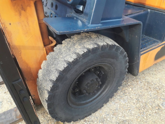 ขายรถยก TOYOTA 5FG20 เครื่องเบนซิน 5k เสาสูง 3 เมตร ยกได้ 2 ตัน เกียร์ธรรมดา รถนอกนำเข้า ติดต่อ 098-7962549