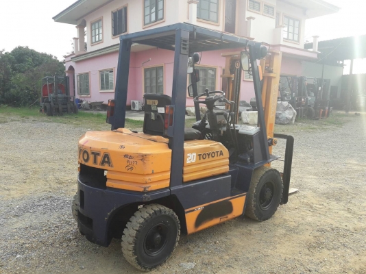 ขายรถยก TOYOTA 5FG20 เครื่องเบนซิน 5k เสาสูง 3 เมตร ยกได้ 2 ตัน เกียร์ธรรมดา รถนอกนำเข้า ติดต่อ 098-7962549