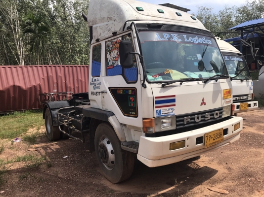 ขายหัวลาก หกล้อ  225 แรง  รถตามภาพ มี 8คัน  เอกสารพร้อม  ราคา 380,000  บาท