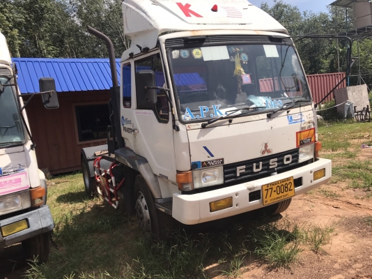 ขายหัวลาก หกล้อ  225 แรง  รถตามภาพ มี 8คัน  เอกสารพร้อม  ราคา 380,000  บาท