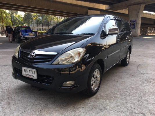 toyota innova 2.0g สีดำ ปี2010 แท้ ไม่เคยติดแก๊ส