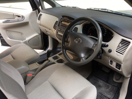 toyota innova 2.0g สีดำ ปี2010 แท้ ไม่เคยติดแก๊ส
