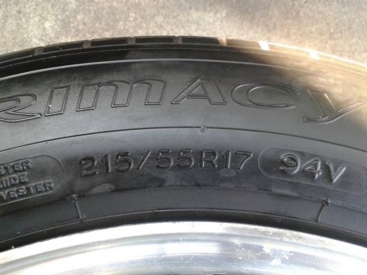 ขอบ17นิ้ว6รู พร้อมยาง ชุดนี้ ราคา 7600 บาท