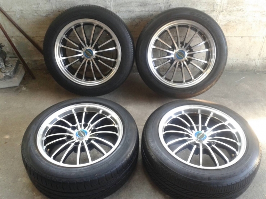 ขอบ17นิ้ว6รู พร้อมยาง ชุดนี้ ราคา 7600 บาท