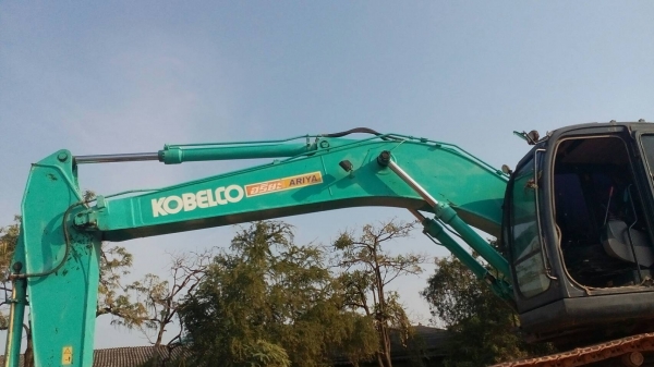 ขายรถแบ็คโฮ Kobelco Sk200-8 Yn12 SuperX มือสองไทย