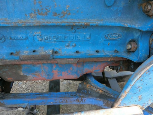 ขายรถไถฟอร์ด Ford 6600 T3 แท้เต็มตัว พร้อมอุปกรณ์ 2ชิ้น ยาง 18/34 มีเล่มทะเบียน