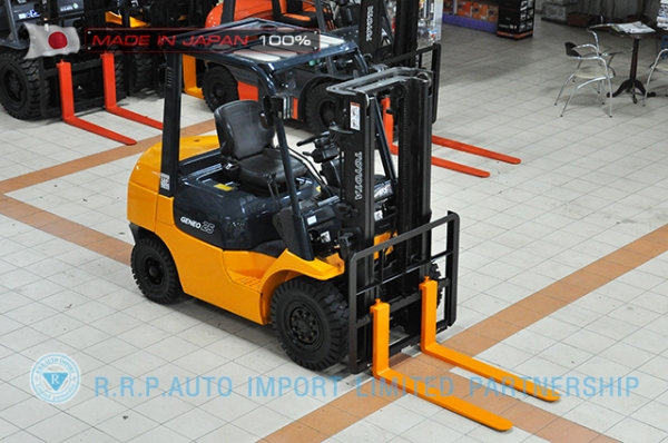 ขายรถโฟล์คลิฟท์มือสอง TOYOTA รุ่น7FD25-22189 นำเข้าจากประเทศญี่ปุ่น 100\% ไม่เคยใช้งานในไทย