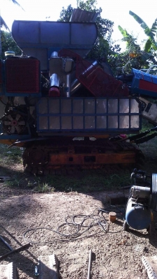 ขายรถเกี่ยวข้าว ไอ้หน่มไวไฟปี50เดิมๆใช้เฉพาะนาปี ติดต่อหมู 0813550983 ขายรถเกี่ยวข้าว ไอ้หน่มไวไฟปี50เดิมๆใช้เฉพาะนาปี ติดต่อหมู 0813550983