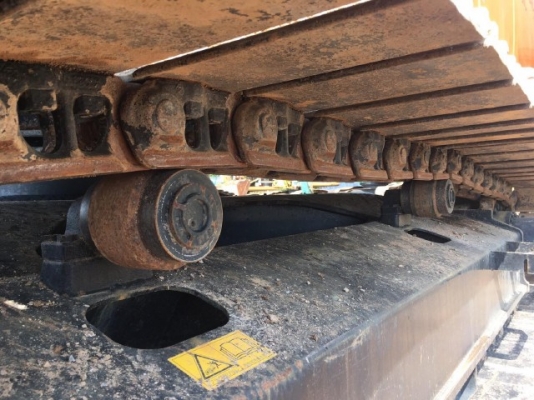 ขายรถแบคโฮ HITACHI ZX200LC บูมยาว 18 เมตร รถนอกนำเข้าเองจากญี่ปุ่น สภาพสวยพร้อมใช้งาน มีVDOการทำงานครับ