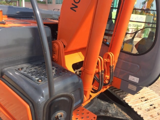 ขายรถแบคโฮ HITACHI ZX200LC บูมยาว 18 เมตร รถนอกนำเข้าเองจากญี่ปุ่น สภาพสวยพร้อมใช้งาน มีVDOการทำงานครับ ขายรถแบคโฮ HITACHI ZX200LC บูมยาว 18 เมตร รถนอกนำเข้าเองจากญี่ปุ่น สภาพสวยพร้อมใช้งาน มีVDOการทำงานครับ