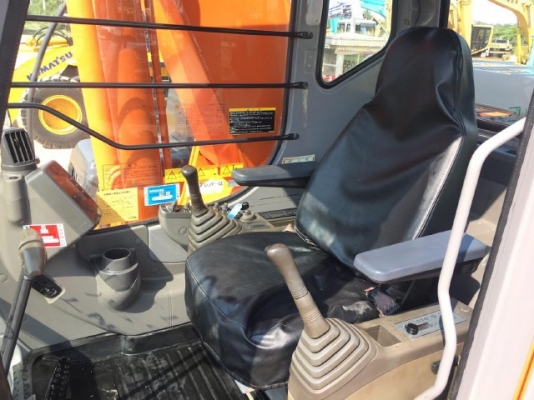 ขายรถแบคโฮ HITACHI ZX200LC บูมยาว 18 เมตร รถนอกนำเข้าเองจากญี่ปุ่น สภาพสวยพร้อมใช้งาน มีVDOการทำงานครับ ขายรถแบคโฮ HITACHI ZX200LC บูมยาว 18 เมตร รถนอกนำเข้าเองจากญี่ปุ่น สภาพสวยพร้อมใช้งาน มีVDOการทำงานครับ