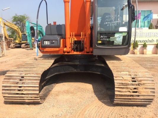 ขายรถแบคโฮ HITACHI ZX200LC บูมยาว 18 เมตร รถนอกนำเข้าเองจากญี่ปุ่น สภาพสวยพร้อมใช้งาน มีVDOการทำงานครับ ขายรถแบคโฮ HITACHI ZX200LC บูมยาว 18 เมตร รถนอกนำเข้าเองจากญี่ปุ่น สภาพสวยพร้อมใช้งาน มีVDOการทำงานครับ