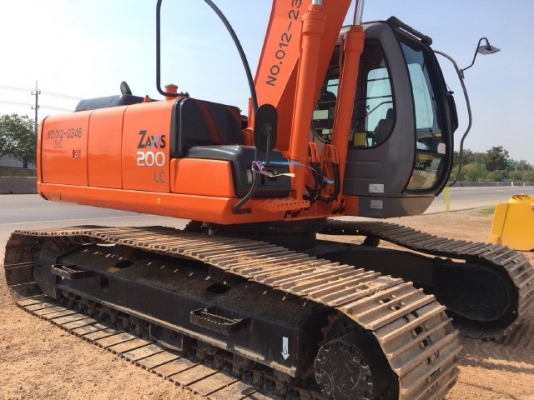 ขายรถแบคโฮ HITACHI ZX200LC บูมยาว 18 เมตร รถนอกนำเข้าเองจากญี่ปุ่น สภาพสวยพร้อมใช้งาน มีVDOการทำงานครับ ขายรถแบคโฮ HITACHI ZX200LC บูมยาว 18 เมตร รถนอกนำเข้าเองจากญี่ปุ่น สภาพสวยพร้อมใช้งาน มีVDOการทำงานครับ