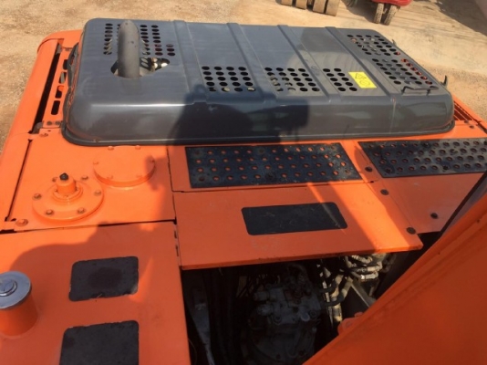 ขายรถแบคโฮ HITACHI ZX200LC บูมยาว 18 เมตร รถนอกนำเข้าเองจากญี่ปุ่น สภาพสวยพร้อมใช้งาน มีVDOการทำงานครับ ขายรถแบคโฮ HITACHI ZX200LC บูมยาว 18 เมตร รถนอกนำเข้าเองจากญี่ปุ่น สภาพสวยพร้อมใช้งาน มีVDOการทำงานครับ