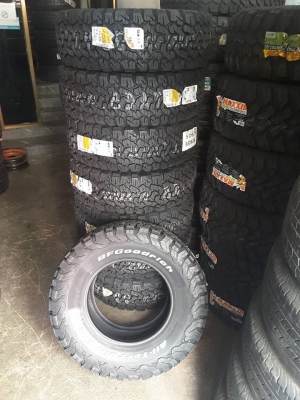 !!! ฝากขายยางใหม่ BF KO2 USA. 265-70-16 ปลายปี 15 !!!