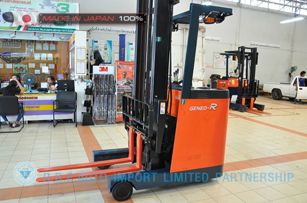 ขายรถโฟล์คลิฟท์ไฟฟ้ามือสอง TOYOTA 7FBRS10-10700 นำเข้าจากประเทศญี่ปุ่น 100\% ไม่เคยใช้งานในไทย