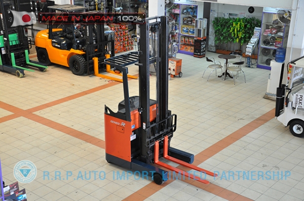 ขายรถโฟล์คลิฟท์ไฟฟ้ามือสอง TOYOTA 7FBRS10-10700 นำเข้าจากประเทศญี่ปุ่น 100\% ไม่เคยใช้งานในไทย