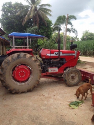 ขายรถไถแมสซี่ 275 พร้อมอุปกรณ์ ผานหน้า+หลัง มีเล่มทะเบียน รถพร้อมใช้งาน