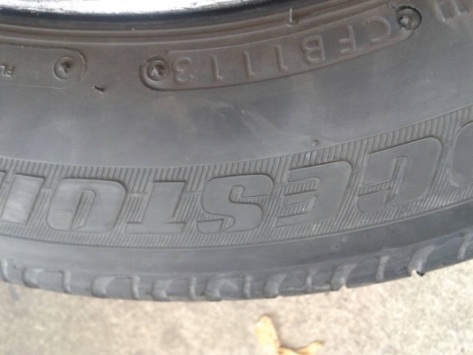 ขอบ15นิ้ว4รู100/114 พร้อมยาง ชุุดนี้ ราคา 5800 บาท