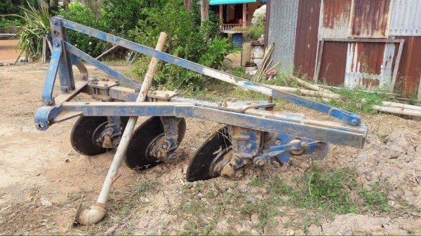 ขายผานบุก CMT 4ลูก ใบใหม่ๆ ลูกปืนแน่นๆ พร้อมใช้งานครับ โทร 088-139-9038 นุ๊ก