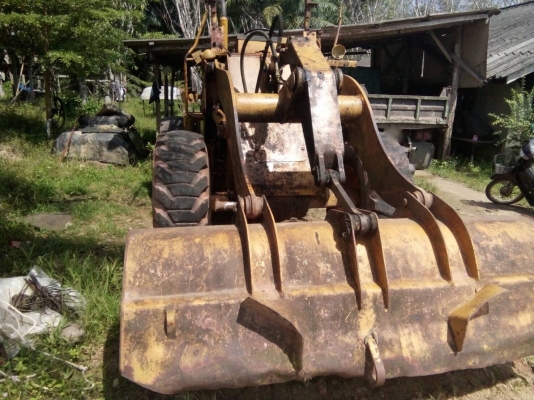 รถตัก KOMATSU 510. สนใจติดต่อ 081 - 6079515 รถตัก KOMATSU 510. สนใจติดต่อ 081 - 6079515