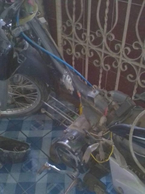 ขายอะไหร่เวฟ100 u-box มีเกือบทั้งคันขายโครงแคร้งเล่มไปแล้ว