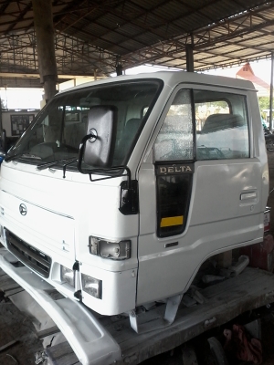 ขายหัวเก๋ง รถบรรทุก6ล้อ ยี่ห้อ DELTAสำหรับ6 ล้อกลางหัวเก่านอก ยกหัวได้ สามารถดัดแปลง เอาใส่แทน TOYOTA DYNA 350 ขายราคา 32,000 บาท