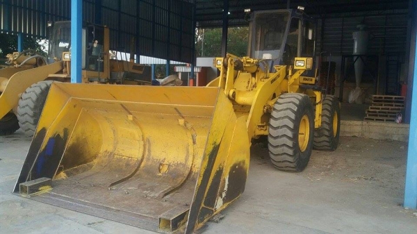 ขายด่วนรถตักKOMATSU WA300-1