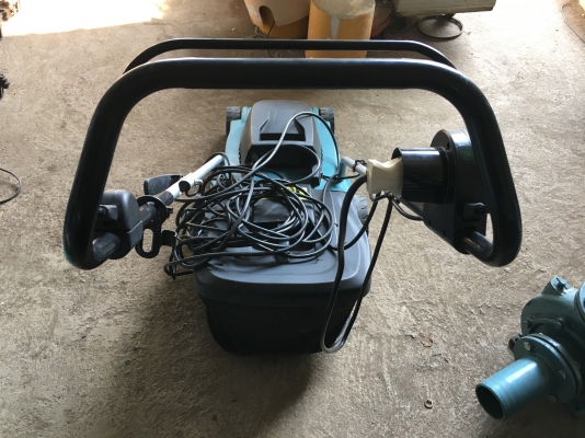 ขายเครื่องตัดหญ้าไฟฟ้า Makita