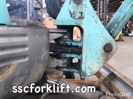 ขายรถขุด KOBELCO SK30SR นำเข้าจากญี่ปุ่น